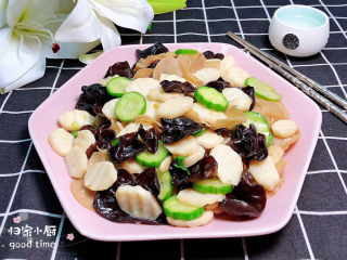 15、木耳炒山药,养胃菜，吃起来吧！