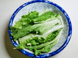 6、蒜泥生菜,捞出