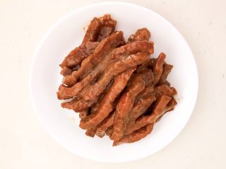 12、嫩滑多汁的黑椒牛柳,黑椒牛柳出锅了