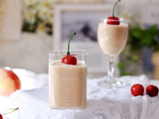 12、水蜜桃车厘子奶昔,好喝又健康营养。