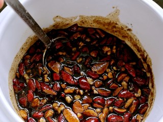 11、滋阴养血阿胶糕,搅拌均匀