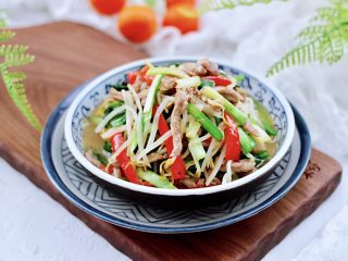 16、韭菜炒豆芽,成品