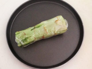 1、莴笋炒虾仁,莴笋一段