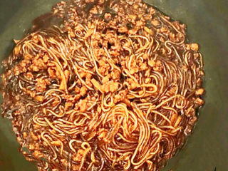 15、肉末粉条,肉末粉条是一道非常完美的下饭菜，粉条软糯，肉末鲜香，老少皆宜~