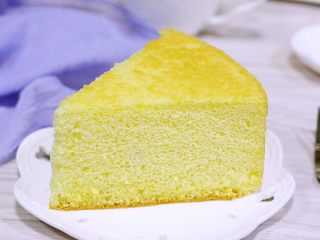 21、低温原味戚风,非常有弹性,口感很棒。