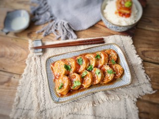 14、糖醋东北肉签子,上桌。