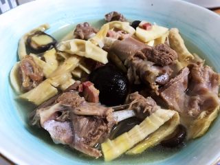 31、笋干老鸭煲（高压锅版）,好诱人