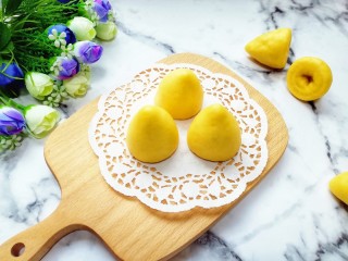 13、玉米粉窝窝头,好漂亮的窝头。