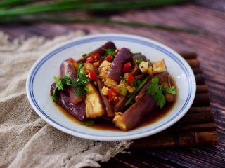 15、凉拌茄子,成品图