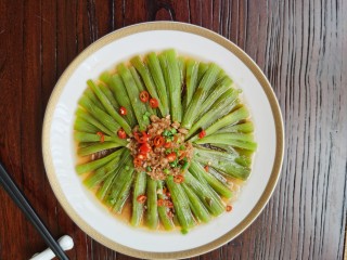 15、蒜蓉蒸丝瓜,喜欢的试试吧！