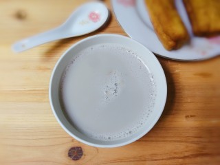 13、花生杂豆浆,搭配自己炸的健康油条