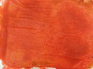 15、自制健康开胃小零食～果丹皮（烤箱版）,烤好的果丹皮，直接从油纸撕下来