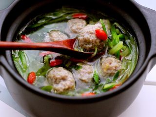 22、手工肉丸萝卜丝煲,吃上一口超级满足