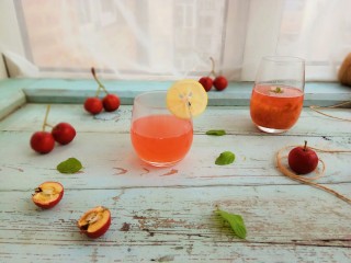 16、健脾养胃助消化的山楂汁,连汤带肉都可以一起喝了