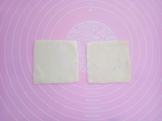 14、快手早餐馄饨皮妙用~酥香肉饼,取两张馄饨皮