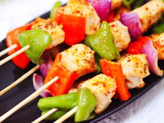 14、时蔬孜然烤鸡肉串,好吃到爆，老公陪着啤酒吃了10串没吃够。