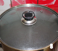 8、蜜枣红糖姜水,继续加盖煮约15分钟即可。