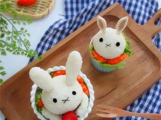 11、米菲兔杯子趣味餐,成品早餐完成啦!美味即享吧!