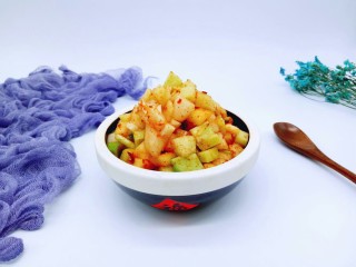 15、#辣味#开胃小菜～酸辣萝卜丁,装入器具中，开胃小菜，更是粥的伴侣。