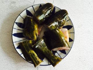 4、黄刺鱼炖豆腐,一条鱼切三段这样更入味