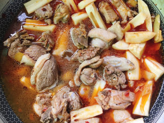 15、姜爆鸭子,加入清水