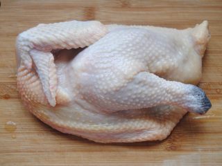 3、子姜炒鸡,我买的是土鸡，油少，吃起来很香