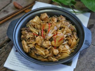 12、子姜炒鸡,出锅就可以吃上啦