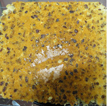 7、枣糕,烤箱预热5分钟，入面糊180度30分钟。拿出晾凉切块