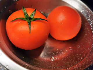 2、西红柿炒豆腐,西红柿