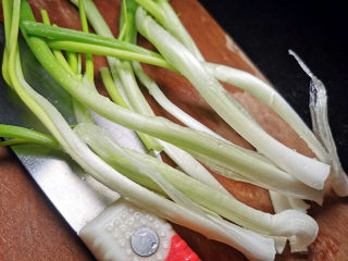 3、西红柿炒豆腐,葱