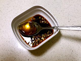 23、白菜丸子,加入红辣油1勺，香油1勺