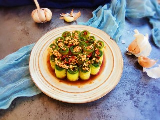 14、开胃爽口菜～浇汁黄瓜,非常开胃，辣辣的