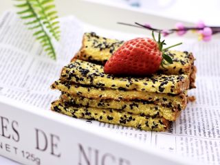 13、椰香黑芝麻吐司条,成品一