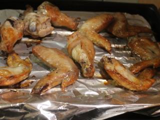 6、可乐辣味鸡翅,烤到这样焦黄酥香。
