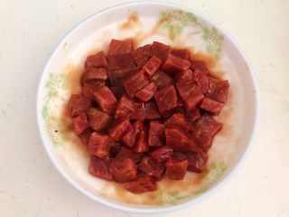 10、小炒牛肉,调匀后腌制入味10分钟