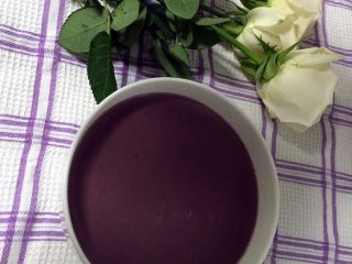 8、红豆薏米紫薯羹,可以享用了????，保温杯里可以明天享用，这是我懒惰的做法????