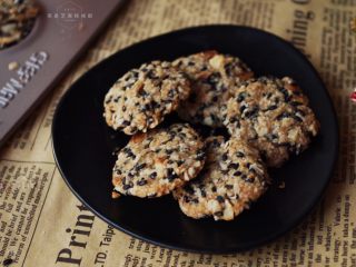 14、燕麦芝麻核桃酥－低卡又香酥的小饼干,成品图