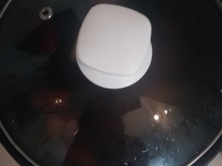 7、经期红糖汤,盖盖子，煮40分钟左右，一个小时更好