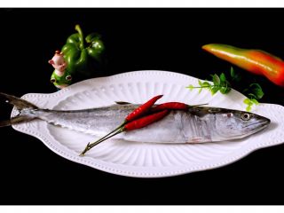 1、#吃豆腐#渔家豆腐鱼,鲅鱼一条