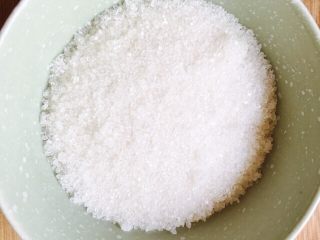 12、黄桃罐头,白糖100克