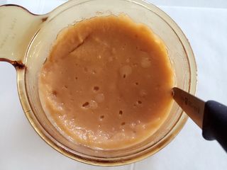 9、米粉“布丁”—可以抓在手上吃的米糊7M ,借助工具在小碗壁上轻轻分离面糊布丁，然后直接倒扣即可