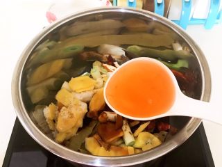 11、减肥食谱  私房菜香卤牛肉,加入料酒