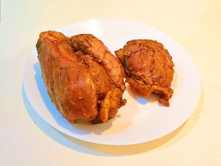 19、减肥食谱  私房菜香卤牛肉,香卤牛腱可以切片了，牛腱非常入味，口感特棒，非常完美~