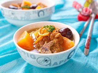 18、木瓜炖蟲草花肉骨汤,成品图一