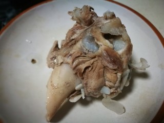 5、家宴菜谱～拆骨肉烩酸菜,捞出棒骨晾一晾