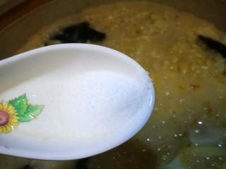 12、家宴菜谱～拆骨肉烩酸菜,加适量盐