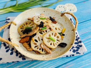 25、莲藕炒肉片,成品图一