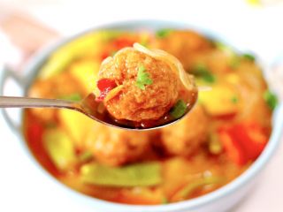 17、自制丸子一锅炖,每次做一锅，家人都不够吃。