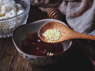 5、简单快手零失败的 番茄蛋包饭,加入鸡精