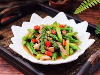 13、芦笋炒肉,再来一张诱惑你。